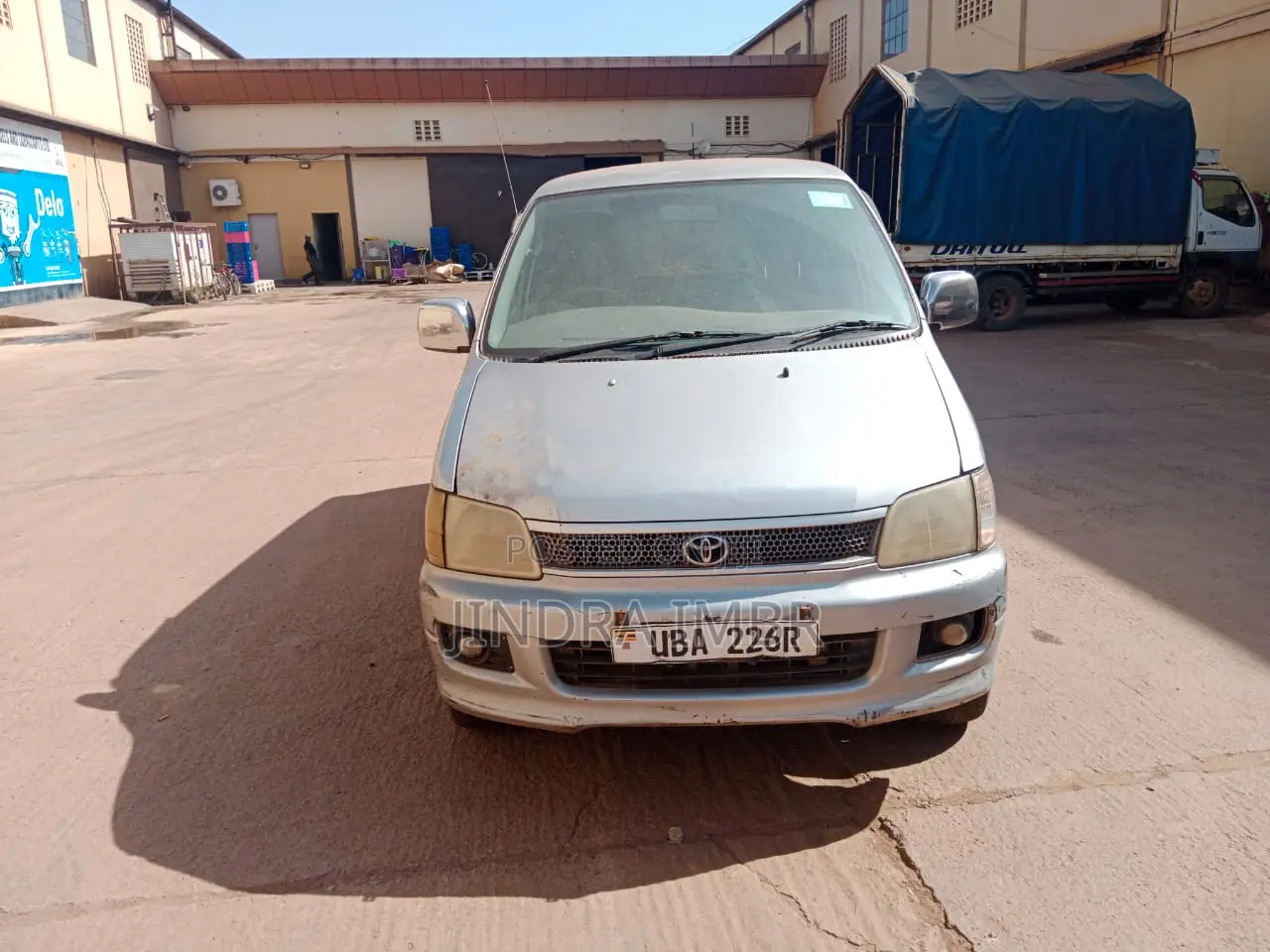 Toyota Noah 2.0 AWD (8 Seater) 2001 Silver