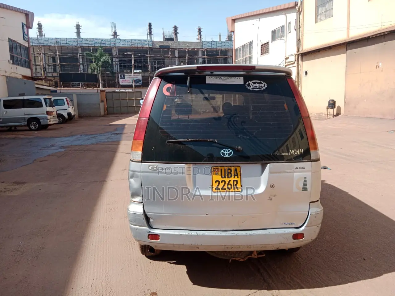 Toyota Noah 2.0 AWD (8 Seater) 2001 Silver
