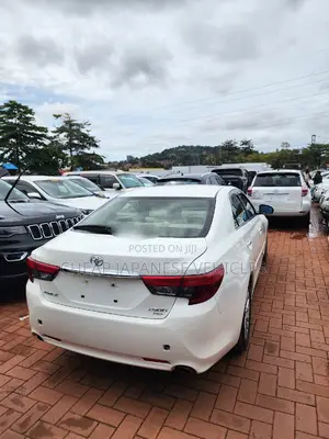 Toyota Mark X 2.5 AWD 2015 White