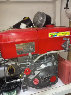 7 Hp Water Cooled Diesel Engine Royalty