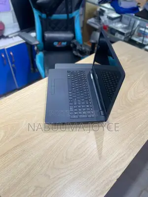 New Laptop HP 250 G5 8GB Intel Core I5 SSD 256GB