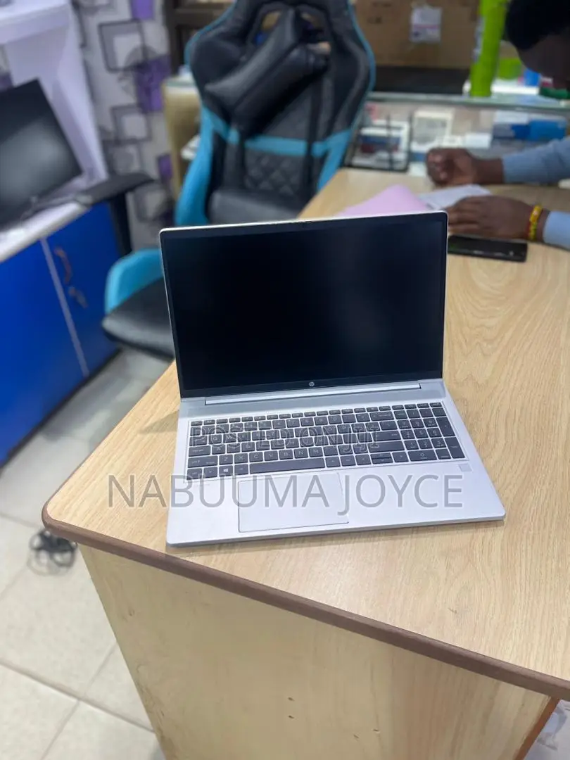 New Laptop HP ProBook 450 G8 16GB Intel Core I7 SSD 512GB