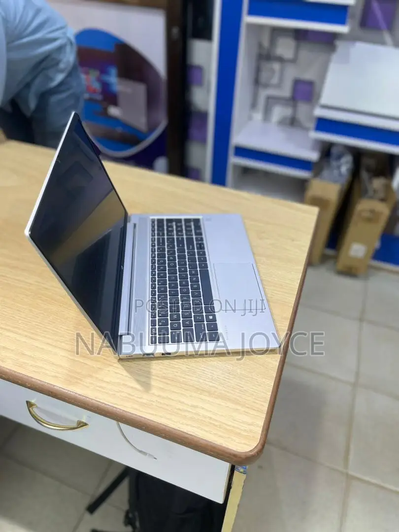 New Laptop HP ProBook 450 G8 16GB Intel Core I7 SSD 512GB
