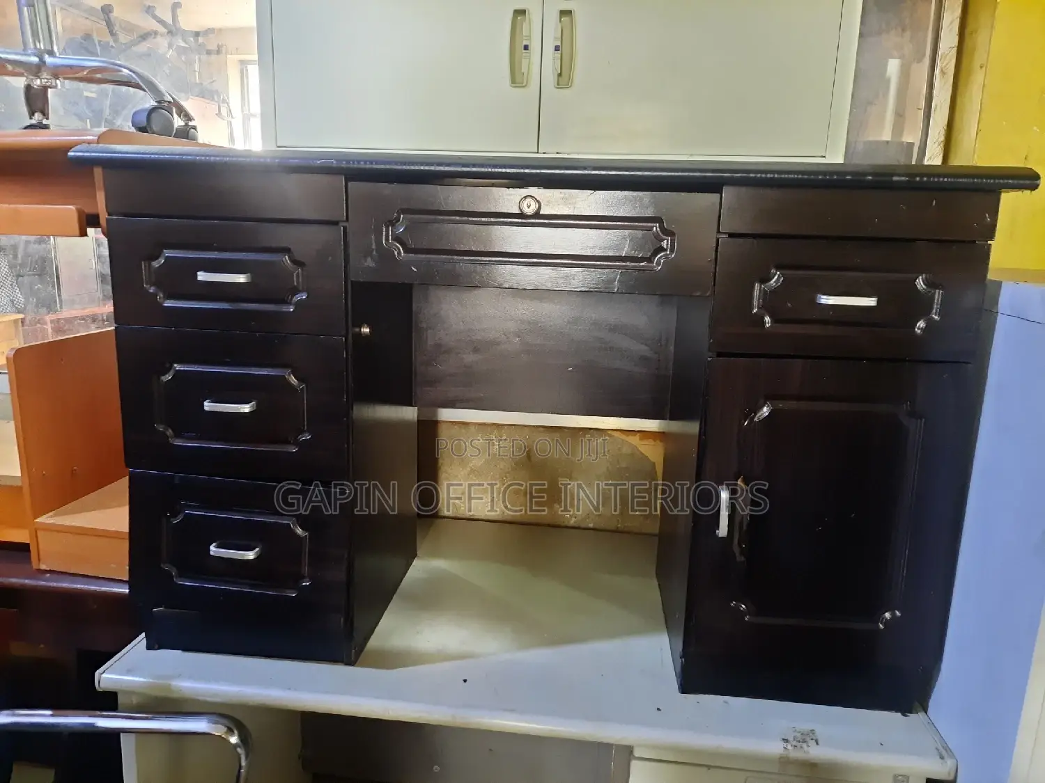 Office Table With Fixed Drawers
