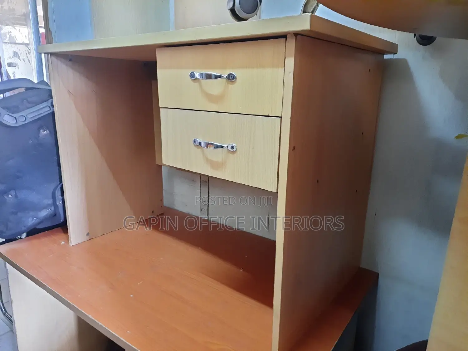 Second Hand Simple Table 100cm