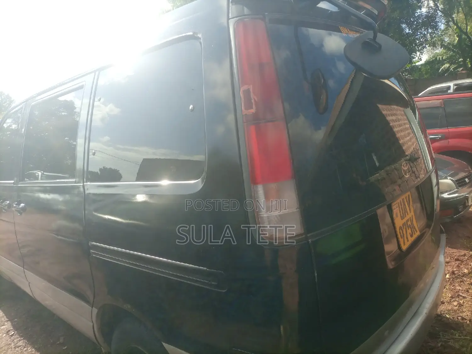 Toyota Noah 2.0 AWD (8 Seater) 2001 Black