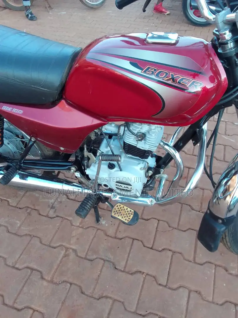 Bajaj Boxer 100 2024 Red