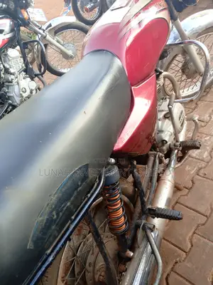 Bajaj Boxer 100 2020 Red