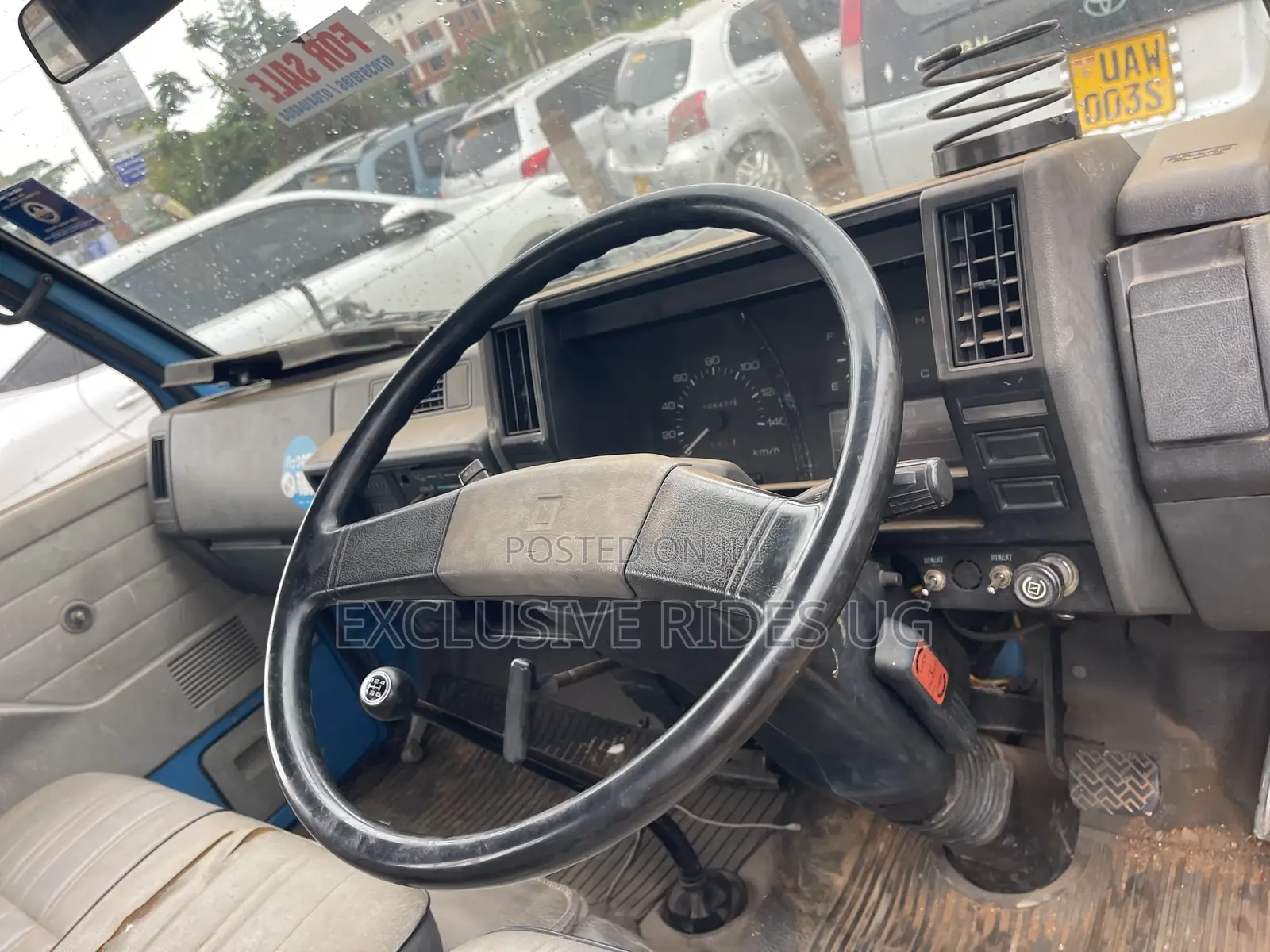Mitishubishi. ISUZU