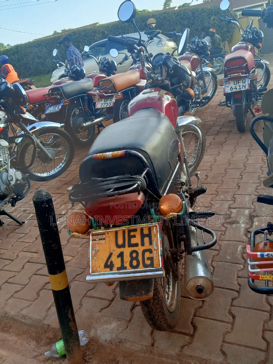 Bajaj Boxer 100 2020 Red