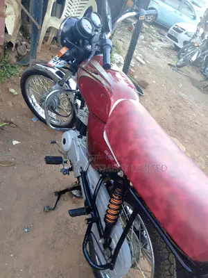 Bajaj Boxer 2022 Red