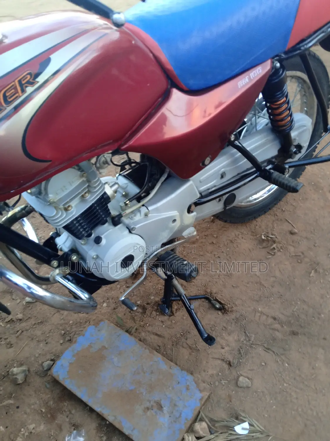 Bajaj Boxer 2023 Red