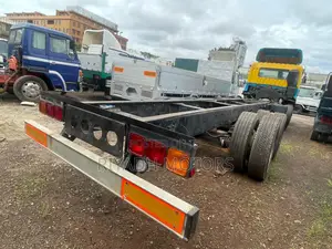 Fuso Super Great 12tyres