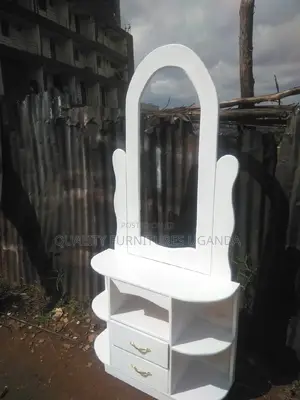 Dressing Mirror in White Colour