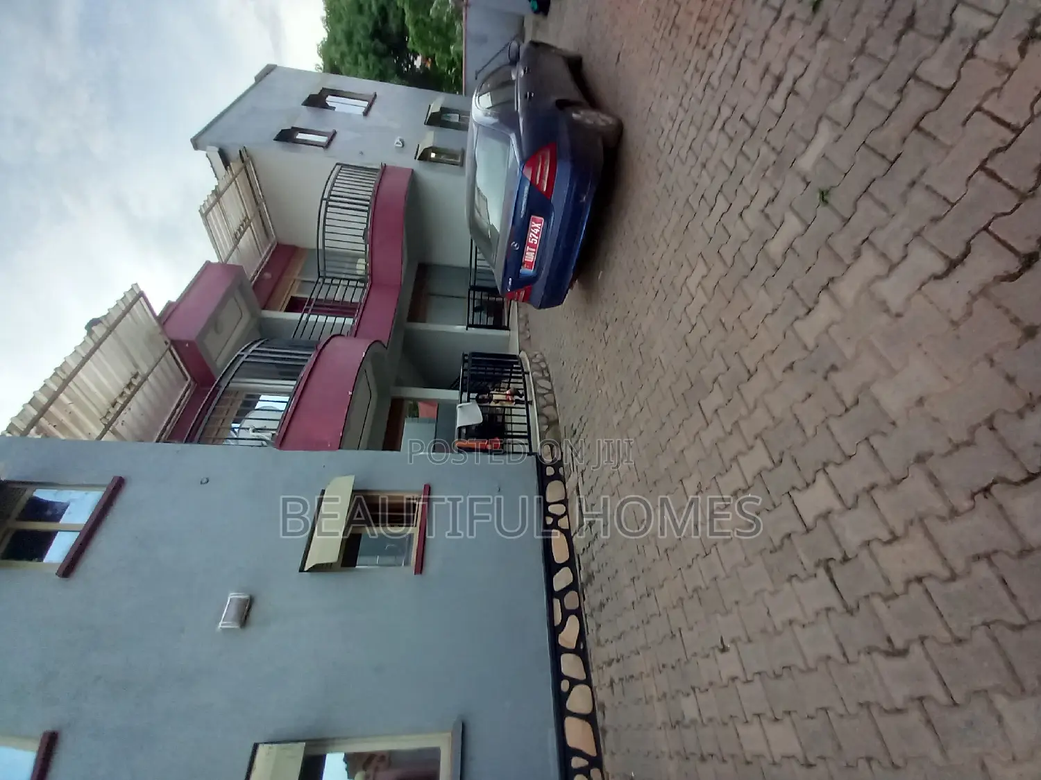 Furnished 2bdrm Apartment in Kira for sale