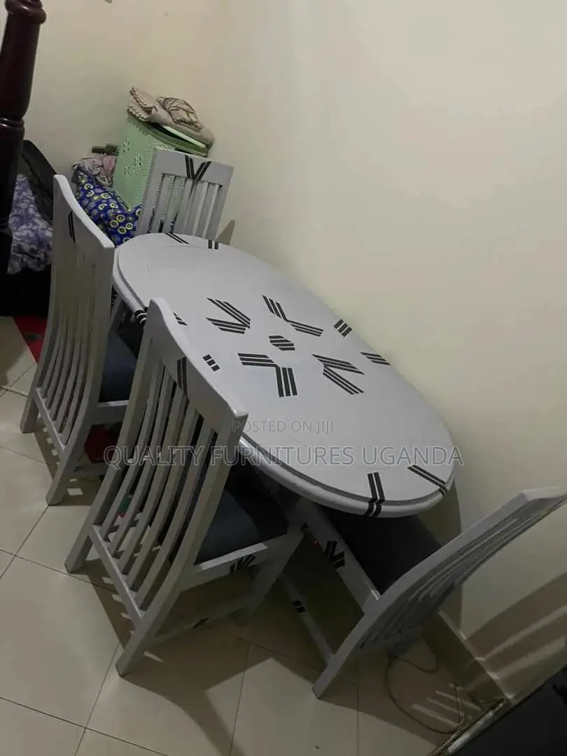 6 Seater Dinning Table