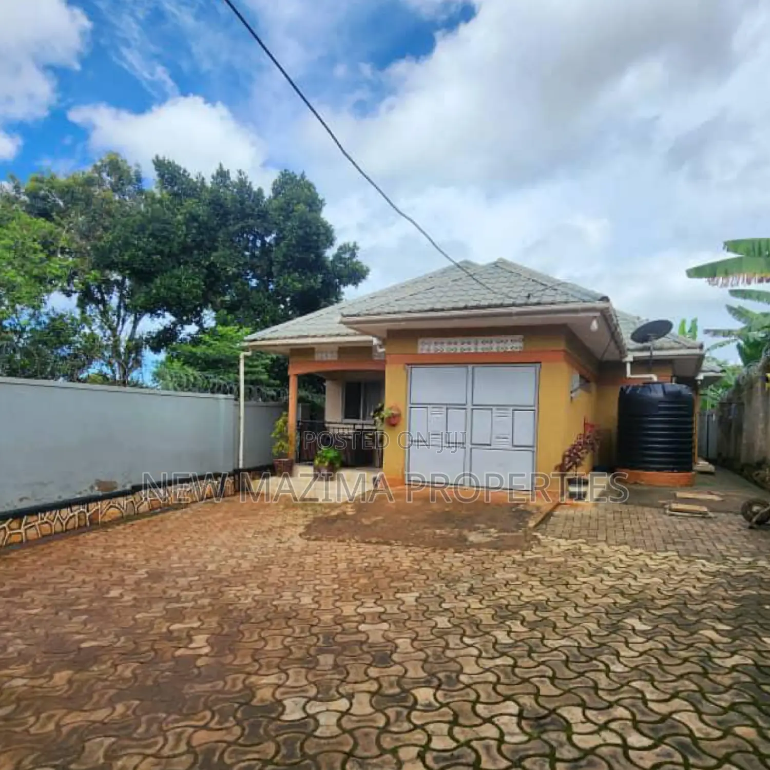 3bdrm Bungalow in Bwebajja Kitende, Division A for sale