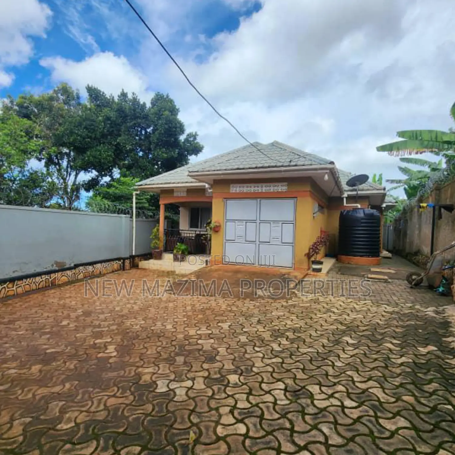 3bdrm Bungalow in Bwebajja Kitende, Division A for sale