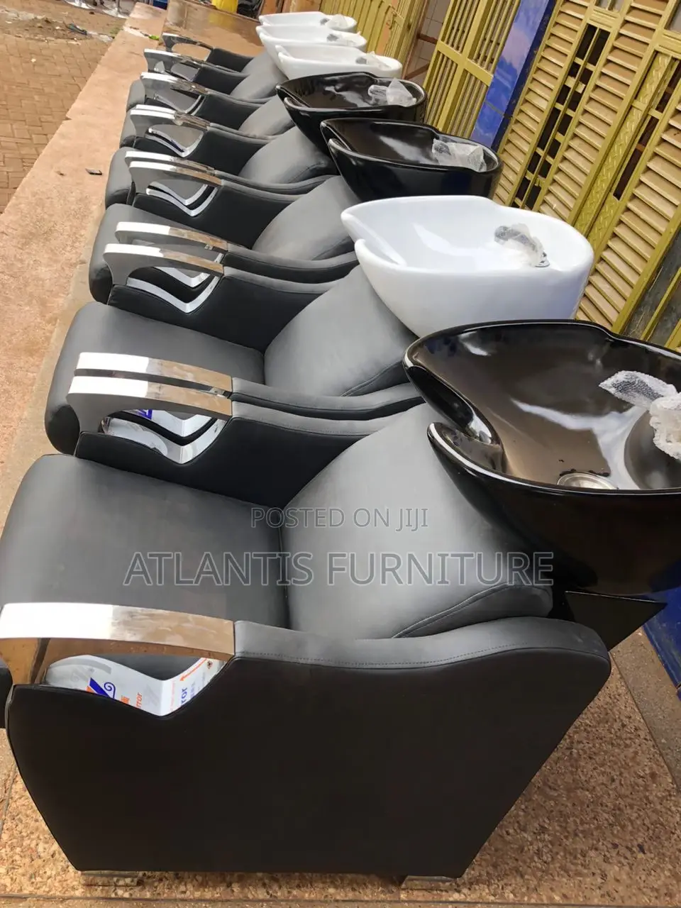 Executive Saloon Sinks