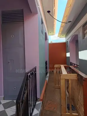 7bdrm House in Nansana Town, Division A for sale