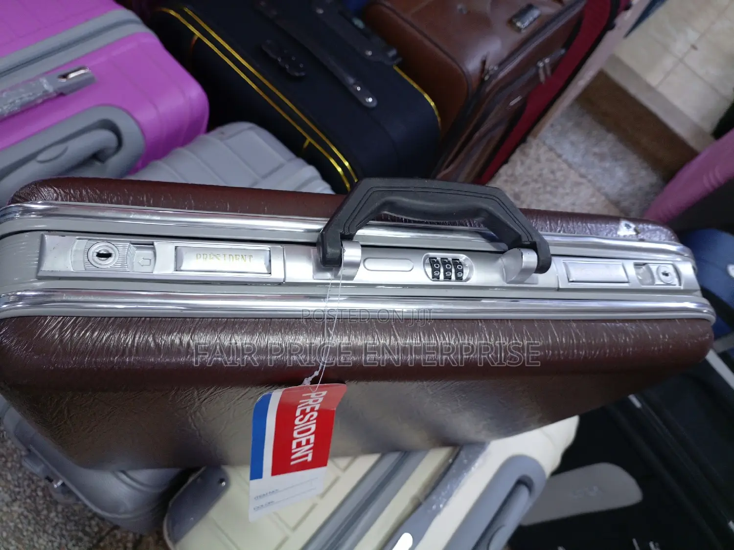 President Briefcase in Extra Large Size