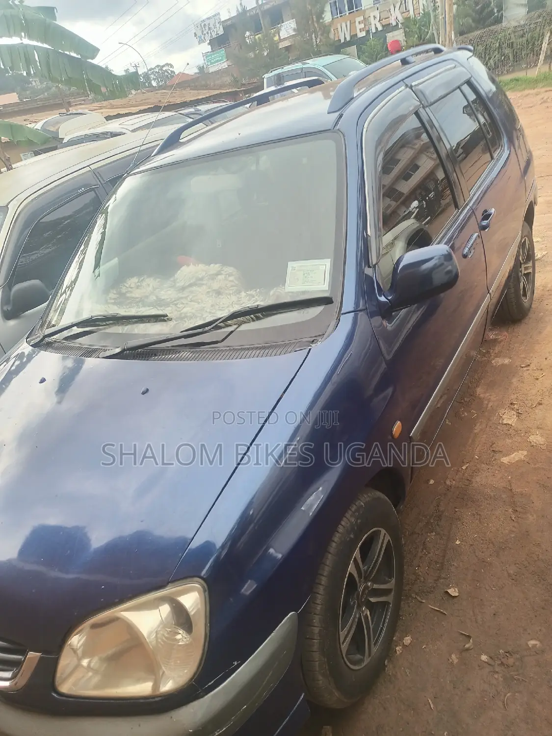Toyota Raum 2004 Blue