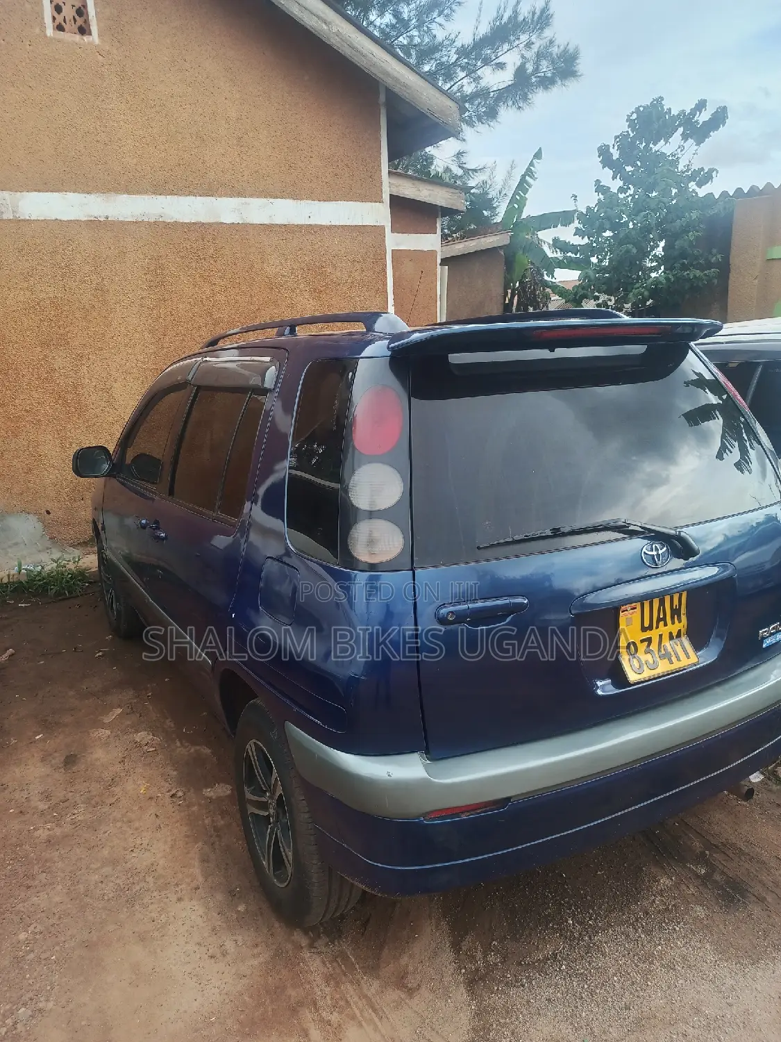 Toyota Raum 2004 Blue