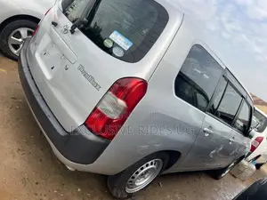 Photo - Toyota Probox 2015 Silver
