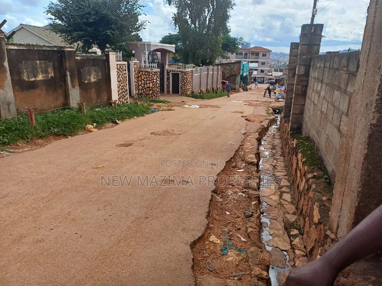 Very Beautiful Plot on Quicksale in the Heart of Kibuli Town