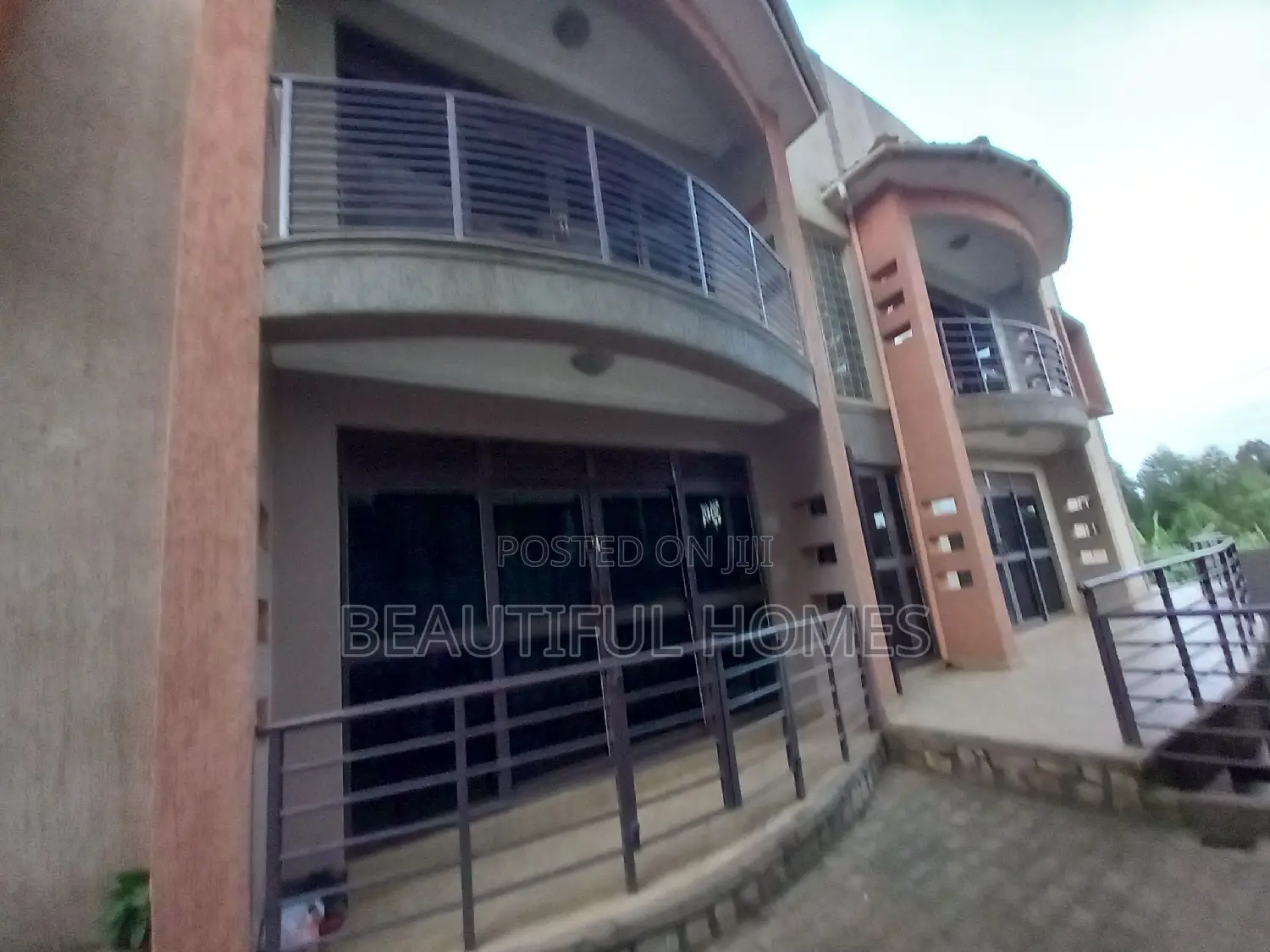 Furnished 3bdrm Block of Flats in Namugongo, Kira for sale