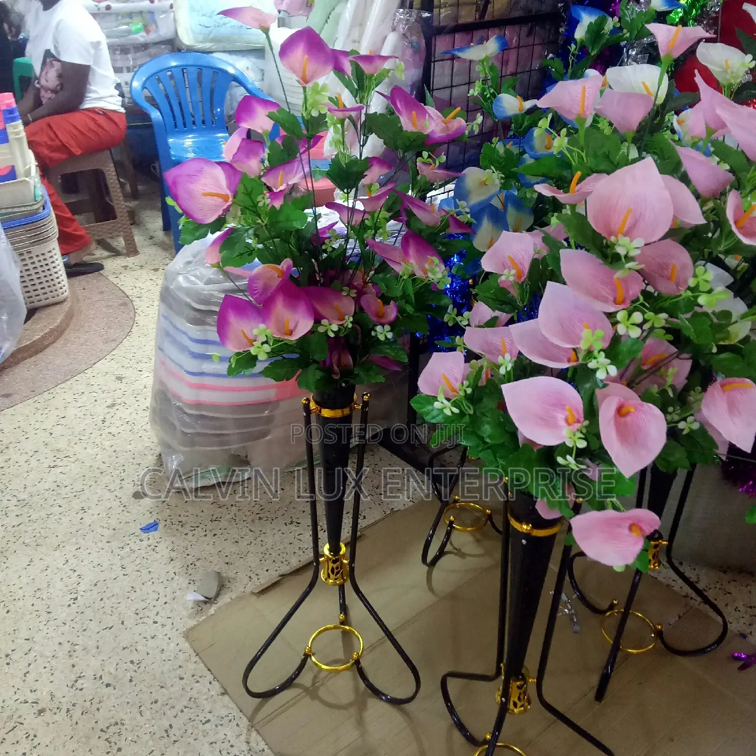 Decorative Flower Stand Plus Flowers