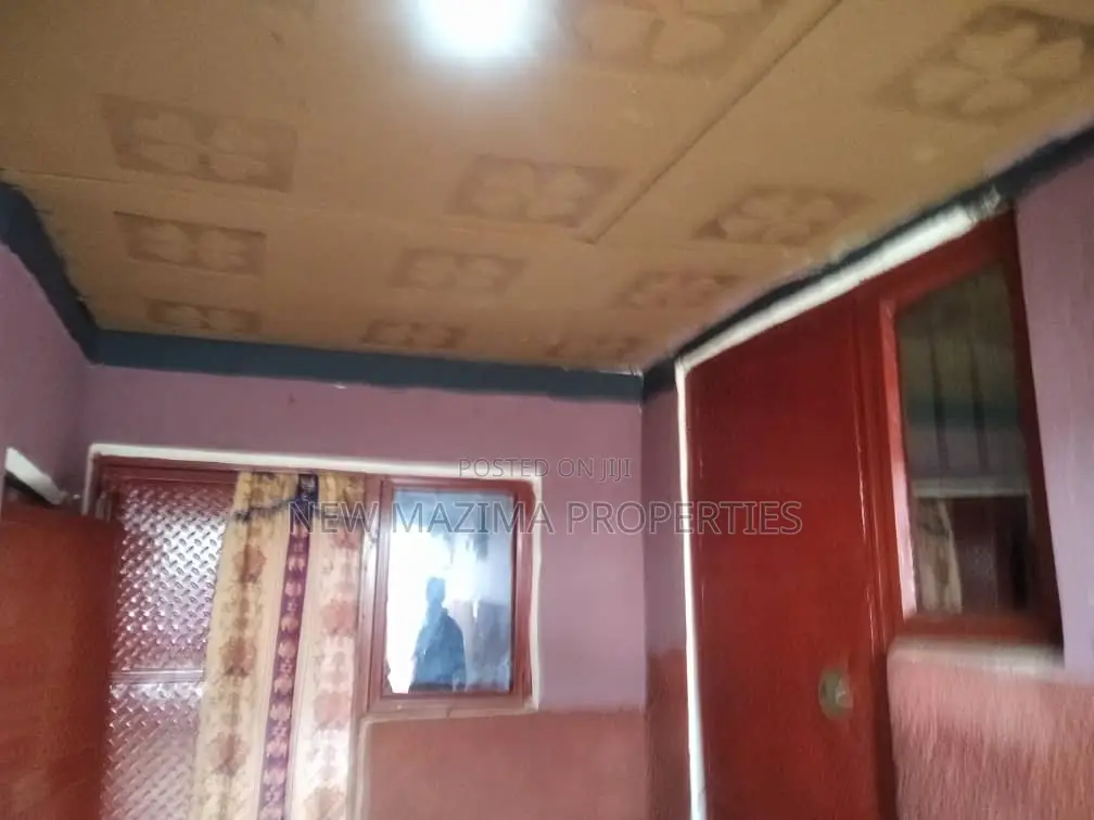 6bdrm House in Kawempe Kawanda, Division A for sale