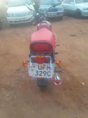 Bajaj Boxer 100 2024 Red