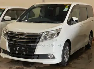 Toyota Noah 2.0 AWD (8 Seater) 2014 White