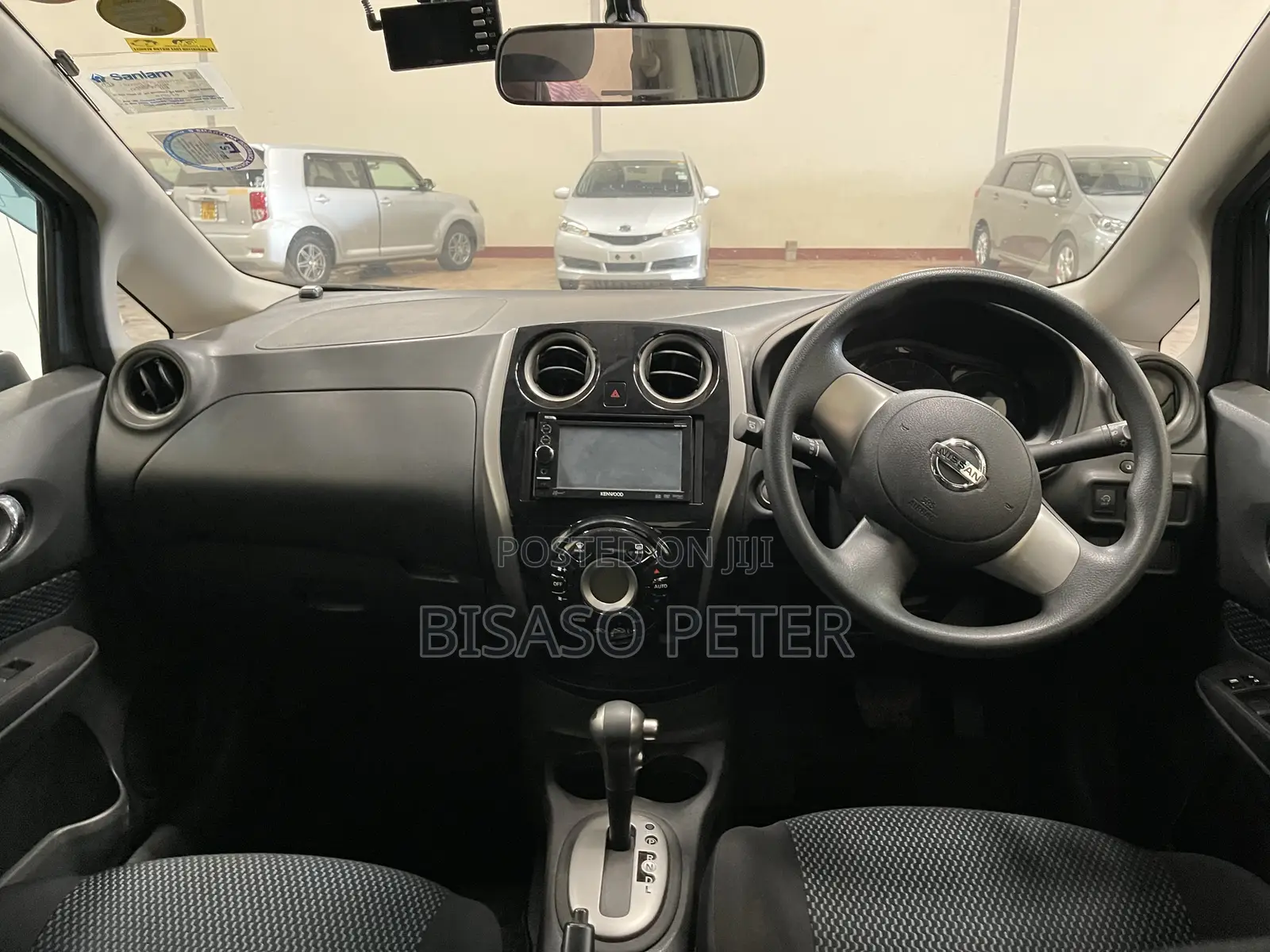 Nissan Note 1.6 Petrol 2011 Gray