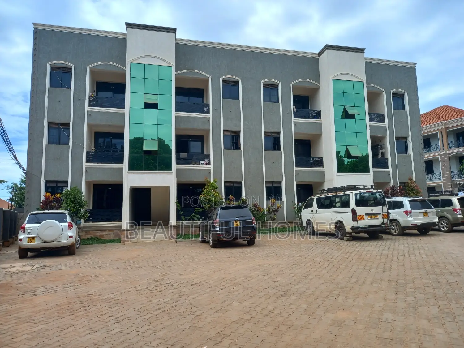 Furnished 1bdrm Apartment in Kira Town for sale