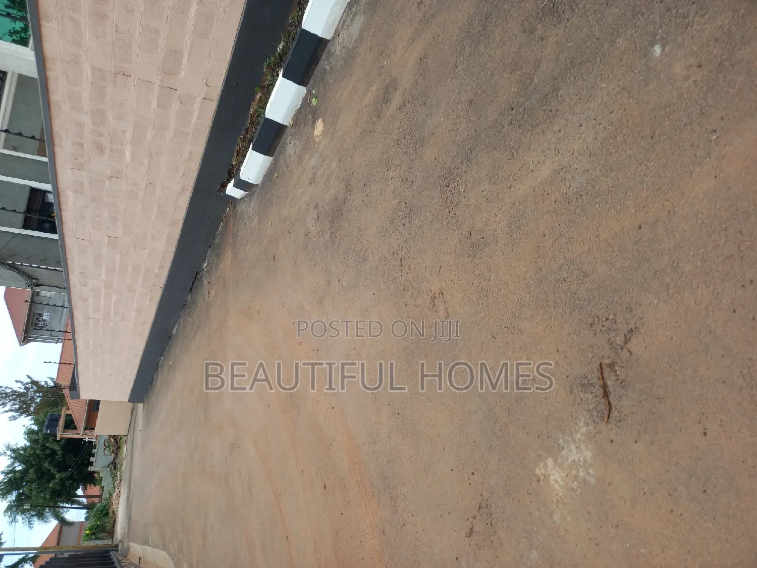 Furnished 1bdrm Block of Flats in Kira, Central Division for sale