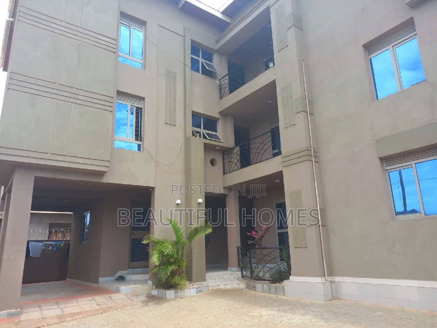 Furnished 2bdrm Apartment in Kyaliwajjara, Central Division for sale
