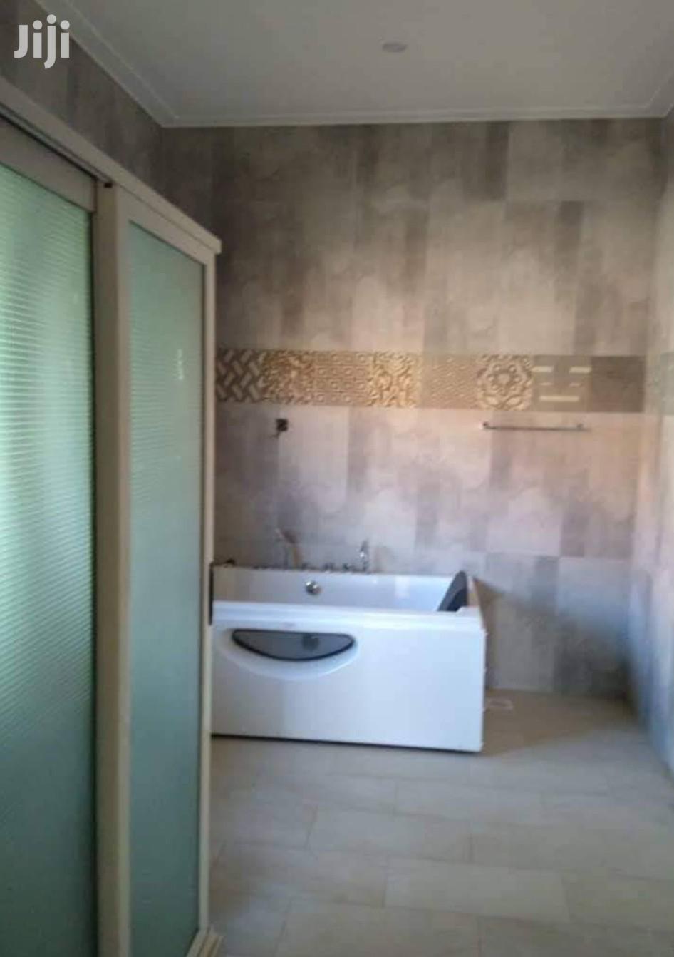 Stunning Flat In Kyariwajara For Sale