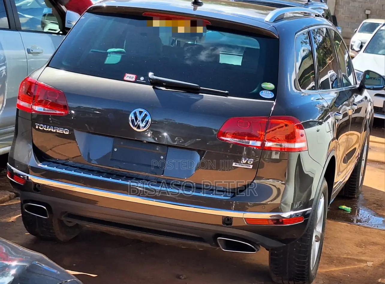 Volkswagen Touareg V6 Executive AWD 4MOTION 2015 Gray