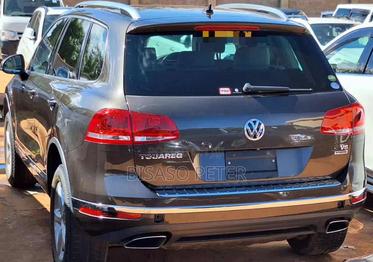 Volkswagen Touareg V6 Executive AWD 4MOTION 2015 Gray