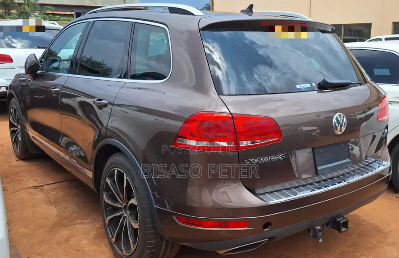 Volkswagen Touareg V6 Executive 2013 Brown