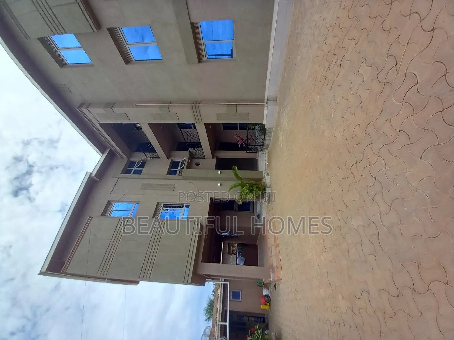 Furnished 2bdrm Apartment in Kyaliwajjara, Central Division for sale