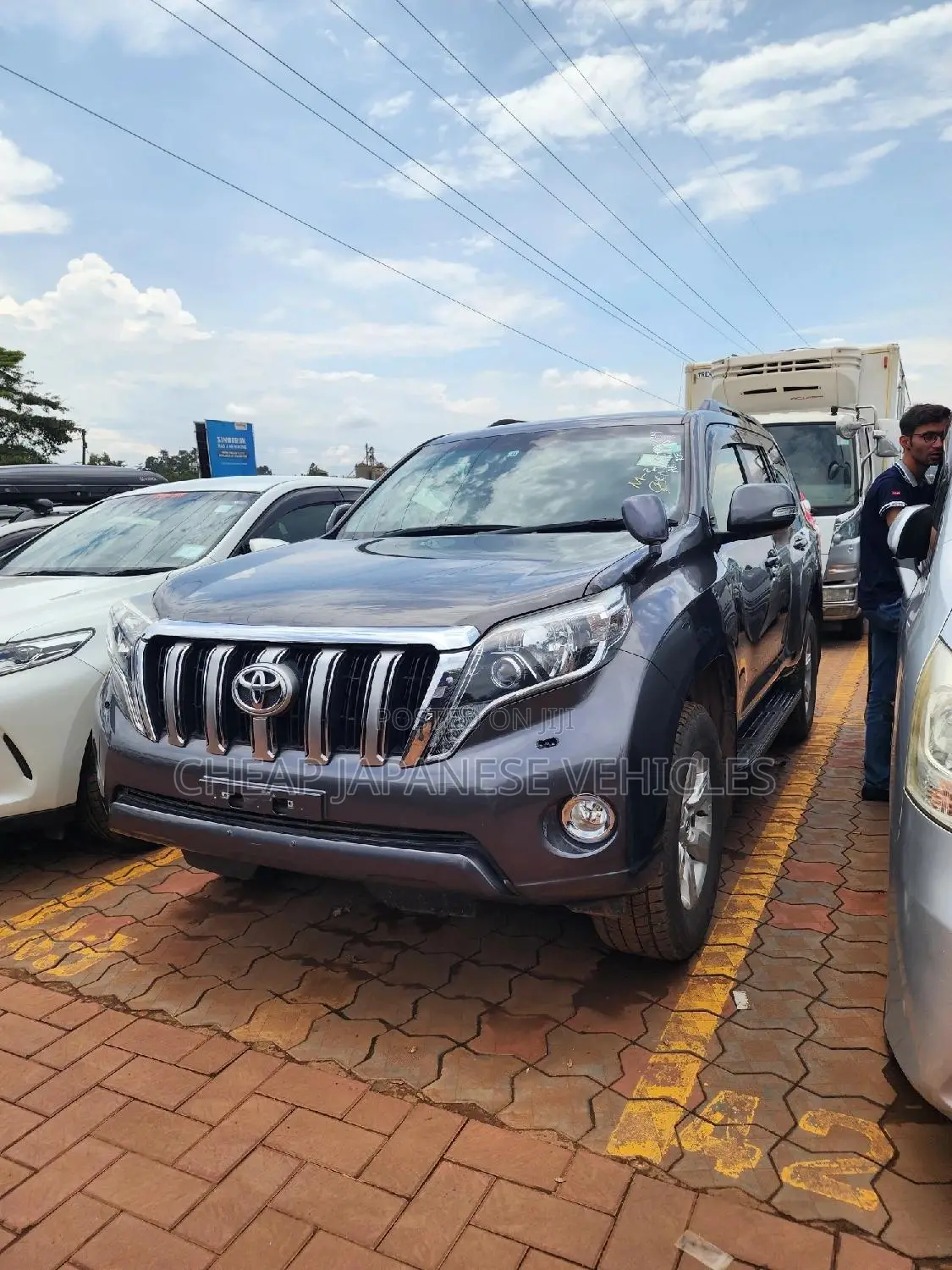 Toyota Land Cruiser Prado 2.8 D-4D 2015 Gray