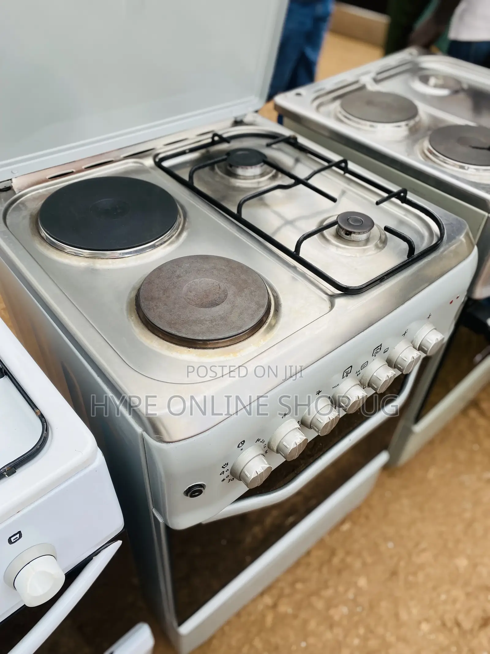 Blueflame 60by60, 2by2 Gas and Electric Gas Cooker