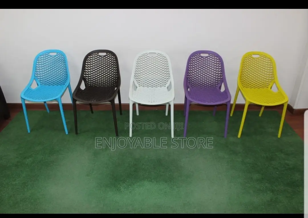 Restaurant Plastic Chairs