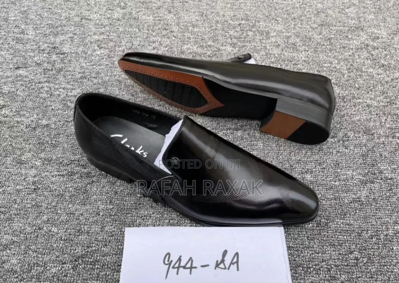 Original Men’S Clarks Gentle Leather Shoes