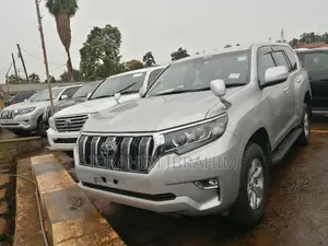 Toyota Land Cruiser Prado 2018 Silver