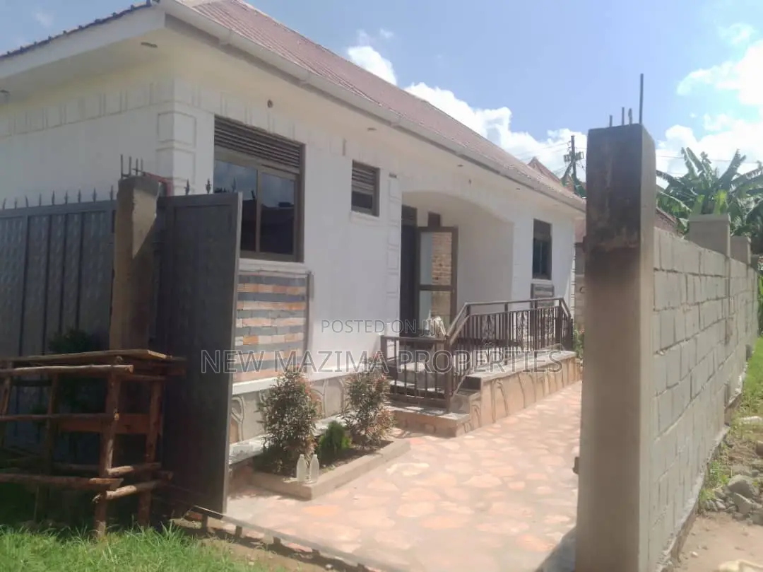 2bdrm House in Bulenga, Division A for sale