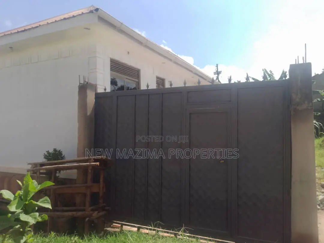 2bdrm House in Bulenga, Division A for sale